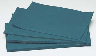 Plaque de mousse adhésive épaisseur 8 mm.<br> 1 plaque 310 x 210 mm.