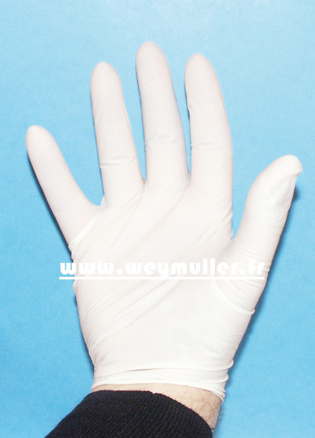 Gants en latex taille L. 100 pièces.