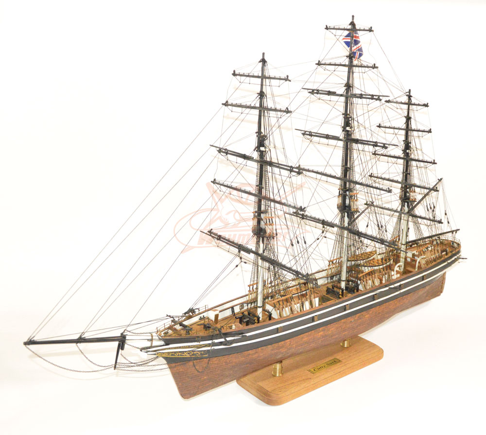 Bateau Cutty Sark, longueur 1170mm. Monté. Vente sur place uniquement. Pas d'expédition