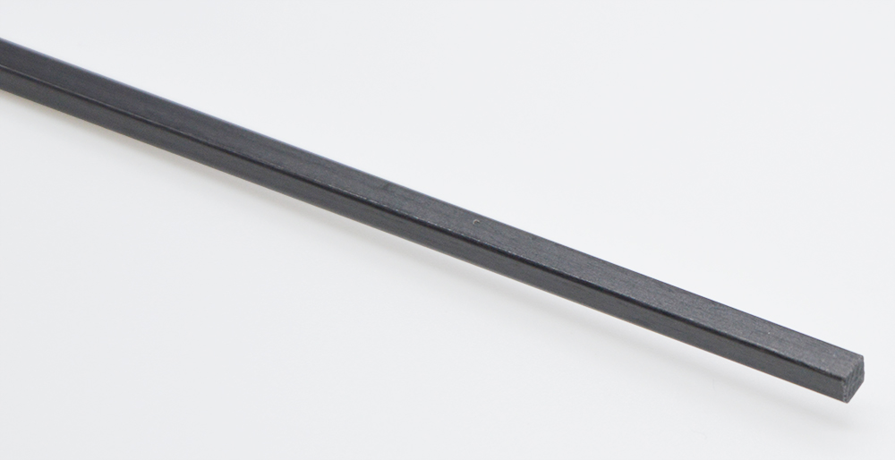 Baguette carbone 5 x 5 mm. Longueur 1 m.